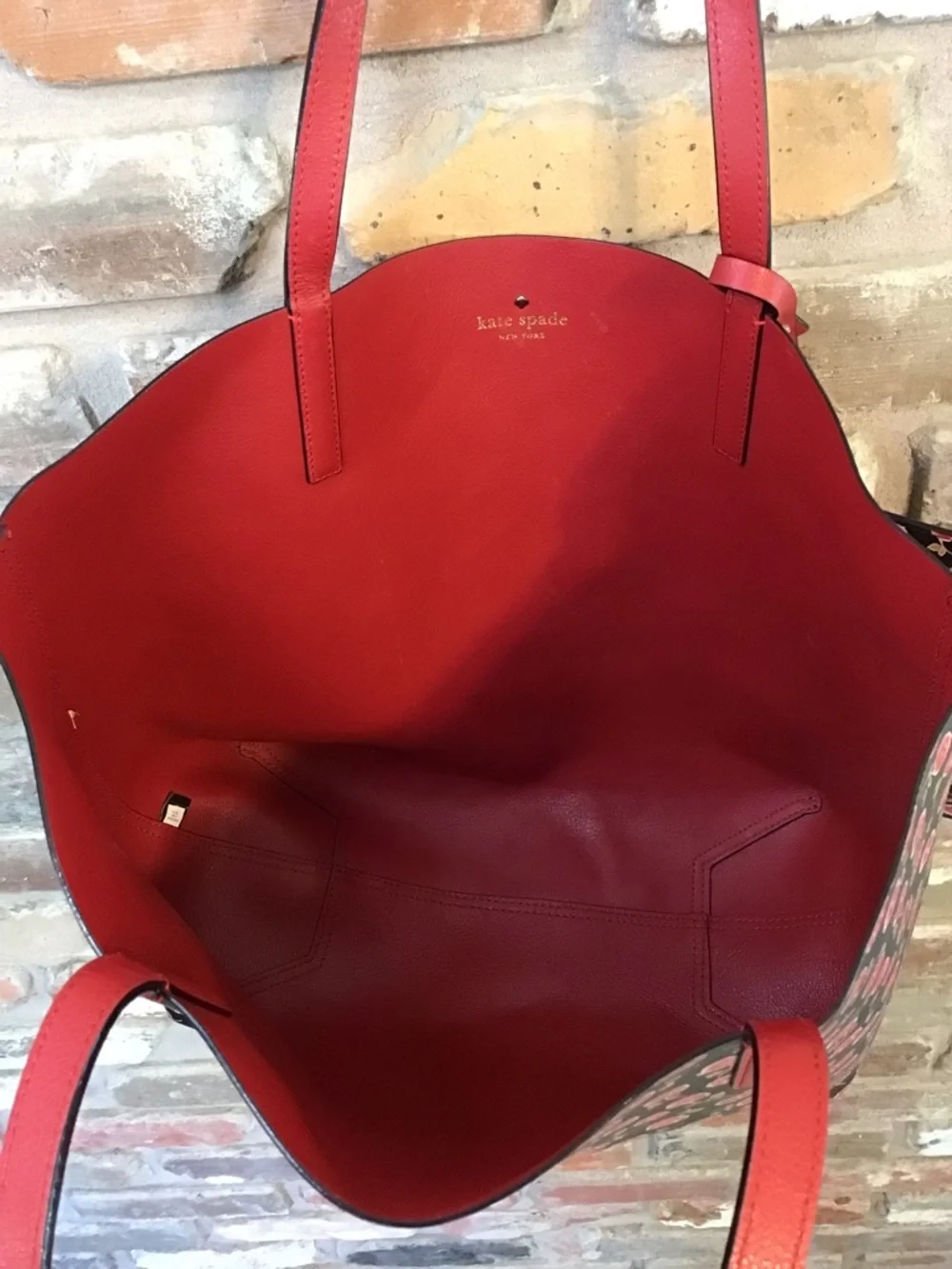 KATE SPADE Reversible MYA Arch Place Black Red Roses Leather Tote Bag